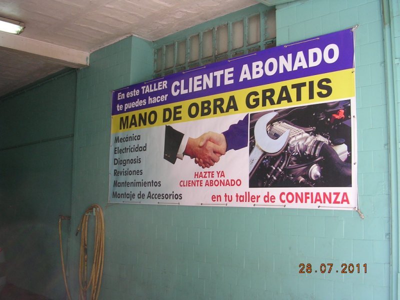 Cartel publicitario de cliente abonado