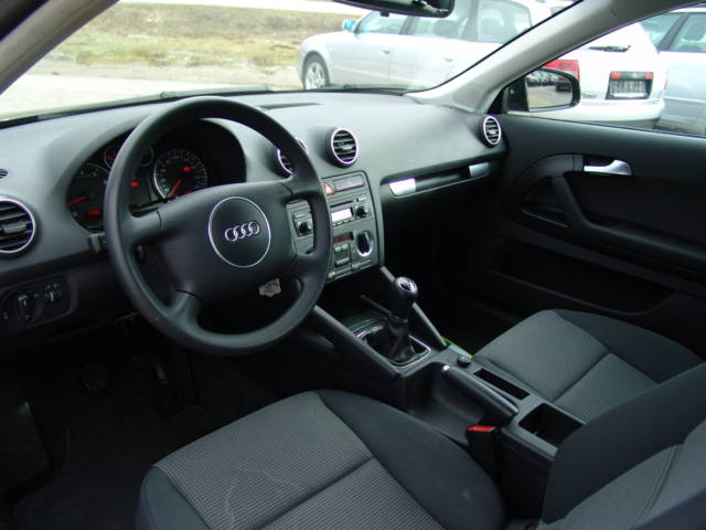 Audi A3 1.6 Attraction,1.Hand,CD-Concert