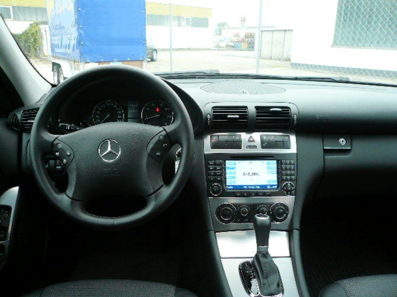 Mercedes-Benz C 200 Kompressor Avantgarde NAVI-COMAND LEDER
