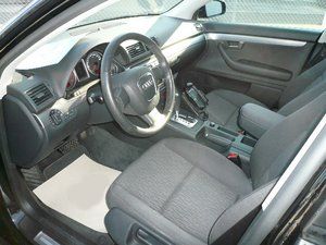 Audi A4 Avant 2.0 T FSI quattro tiptronic NAVI-PLUS