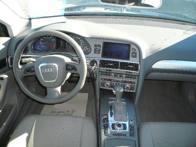 Audi A6 2.4 multitronic NAVI-DVD-MMI XENON PDC BOSE
