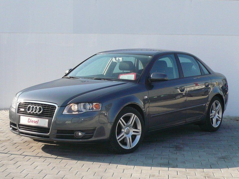Audi A4 3.0 TDI DPF quattro S-LINE XENON CD 1.HAND