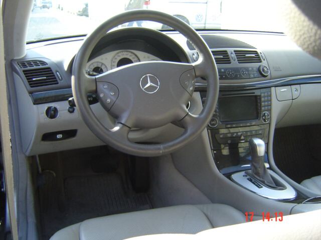 Mercedes-Benz E 270 T CDI Avantgarde COMMAND LEDER XENON