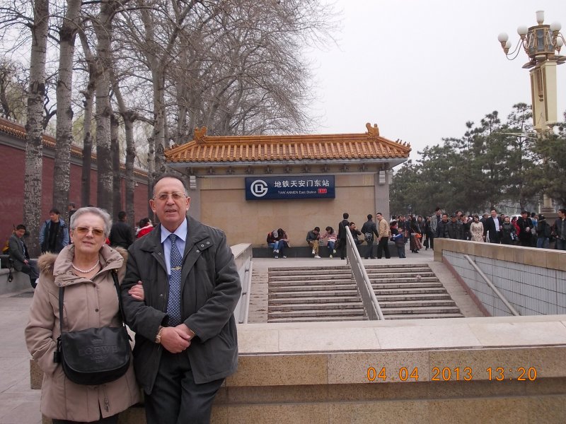 Estacion Metro Plaza Tiananmen cerca ciudad prohibida