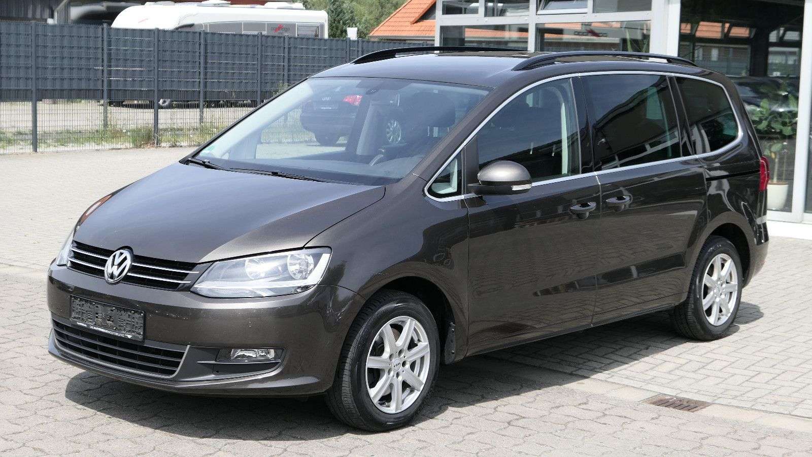 coche volkswagen Sharan Di�sel Alemania - 49276
