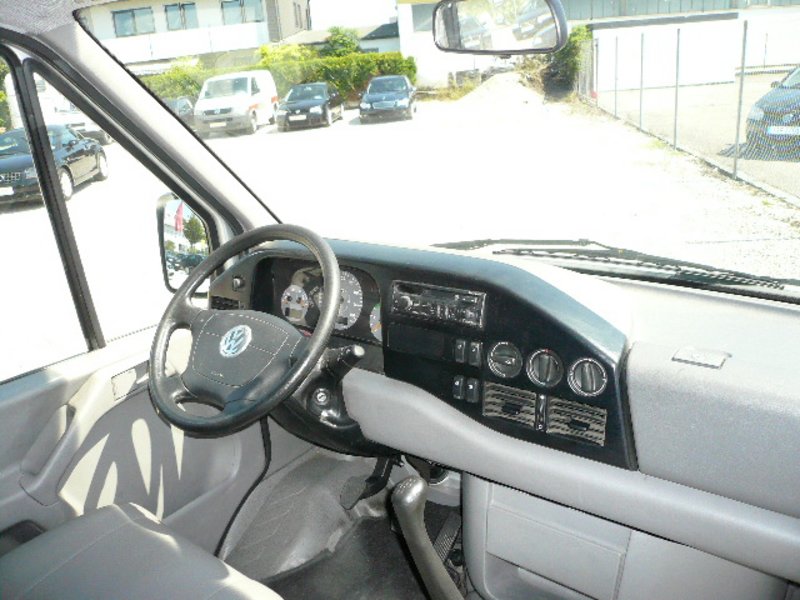 VW LT 28 TDI KASTEN MITTLERER RADSTAND KLIMA ANH�NGERKUPPLUNG