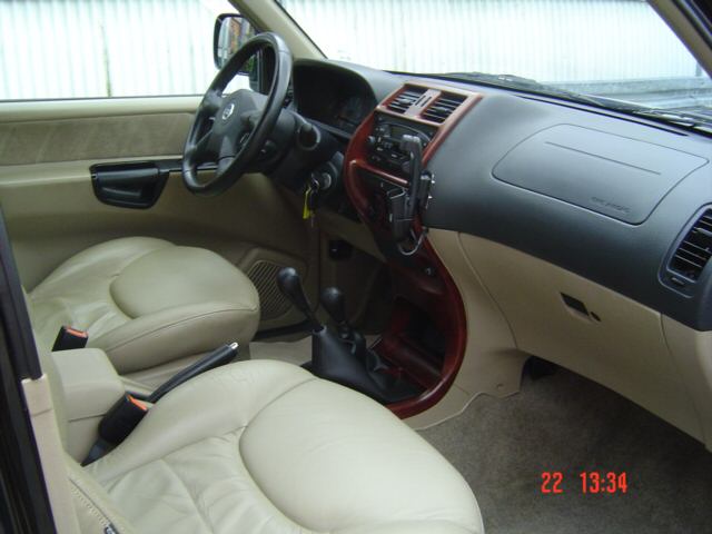Nissan Terrano 3.0 Di Outdoor-STYLEPAKET-LEDER-EGSD-, Gel�ndewagen/Pickup