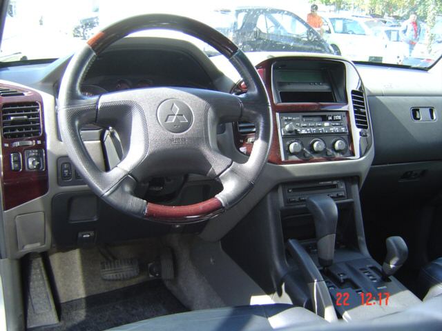 Mitsubishi Pajero 3.2 DI-D ELEGANCE 7 SITZER, Gel�ndewagen/Pickup