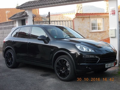 Vista lateral Porsche Cayenne